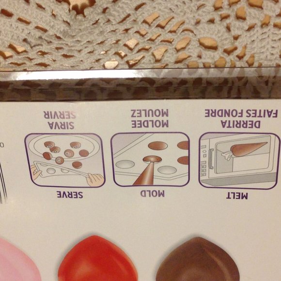 Wilton Candy Molds - Make Chocolate Hearts for Valentine's Day or Wedding - Picture 4 of 5